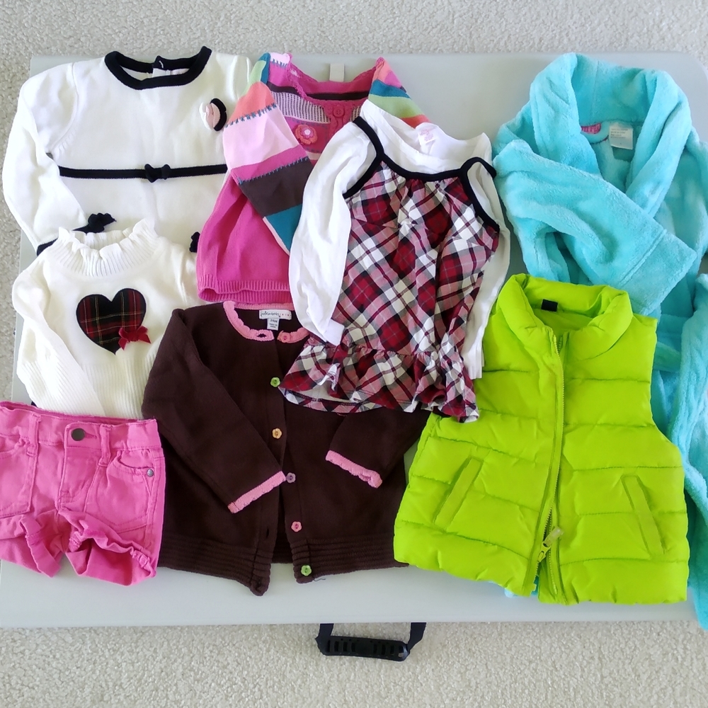 Bundle of little girl clothes size 2T